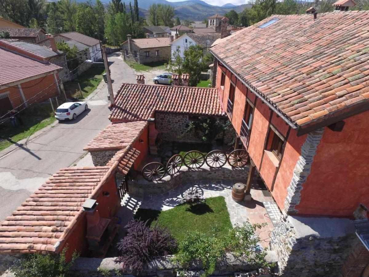 Casa Rural La Parda Triollo Exterior photo